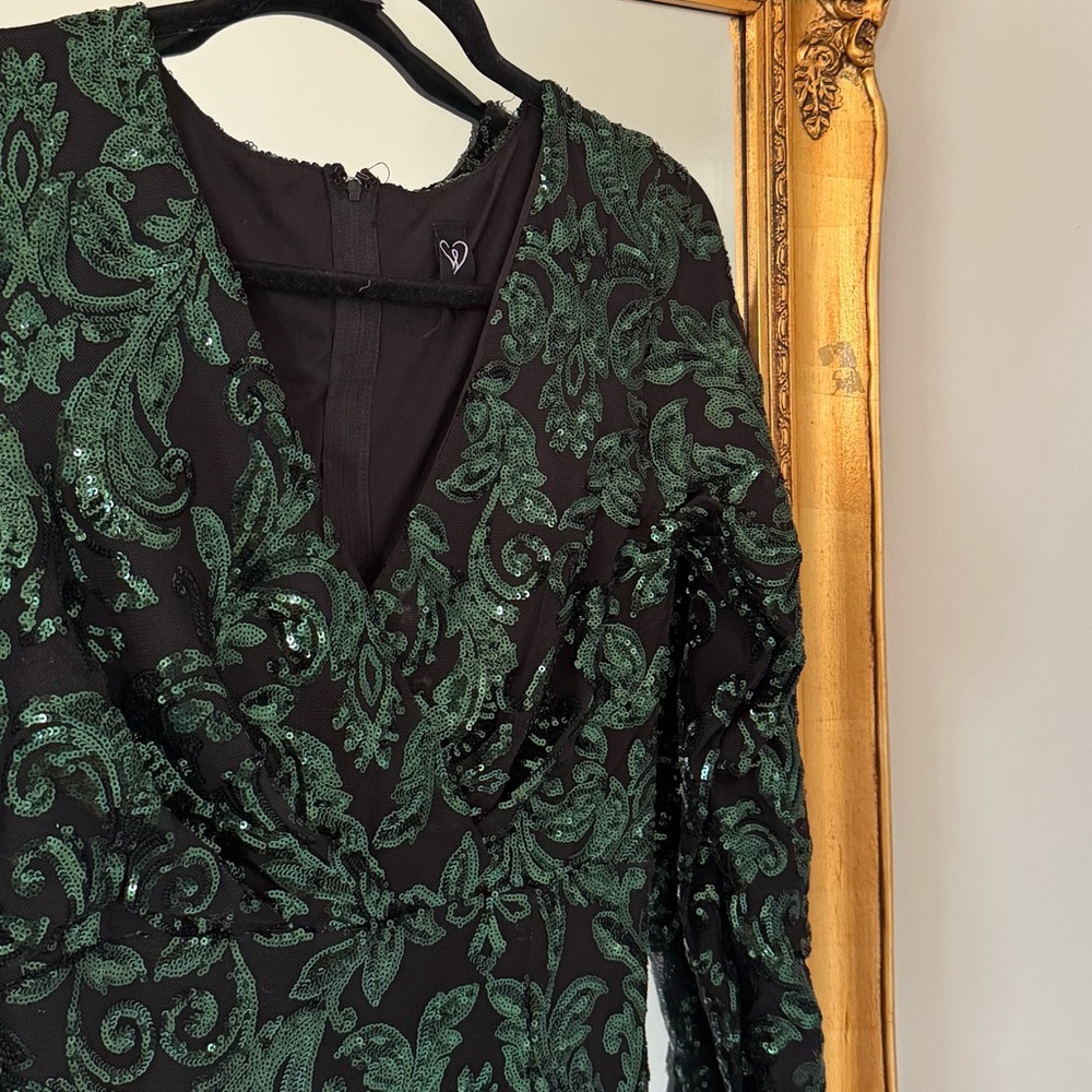 Windsor Green Sequin Dress - Picture 4 of 4